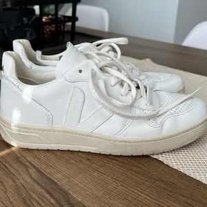Gently worn White Vejas